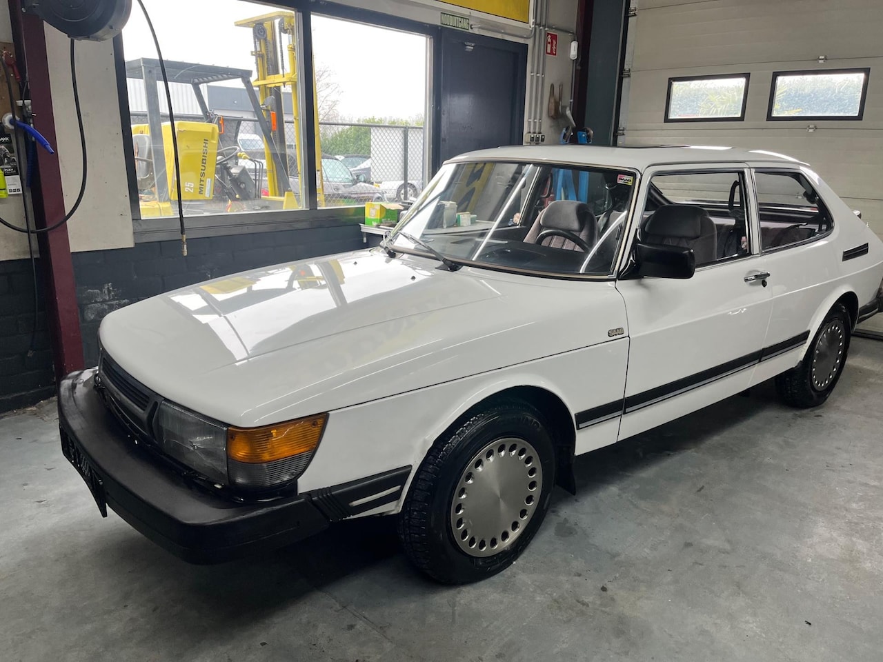Saab 900 - 2.0 GL 2.0 GL - AutoWereld.nl