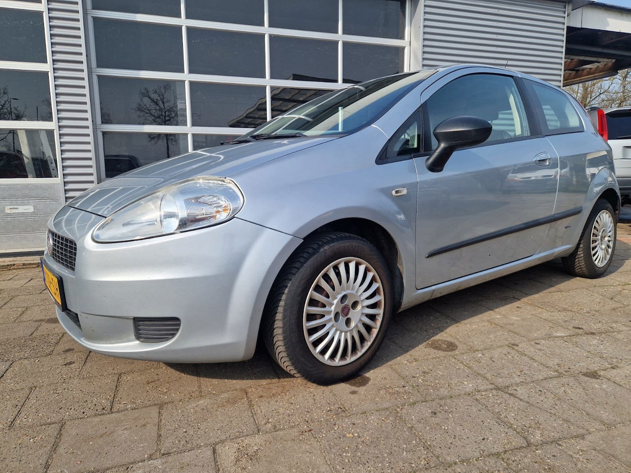 Fiat Grande Punto - 1.2 Active 1.2 Active ( LEES GOED DE TEKST) - AutoWereld.nl