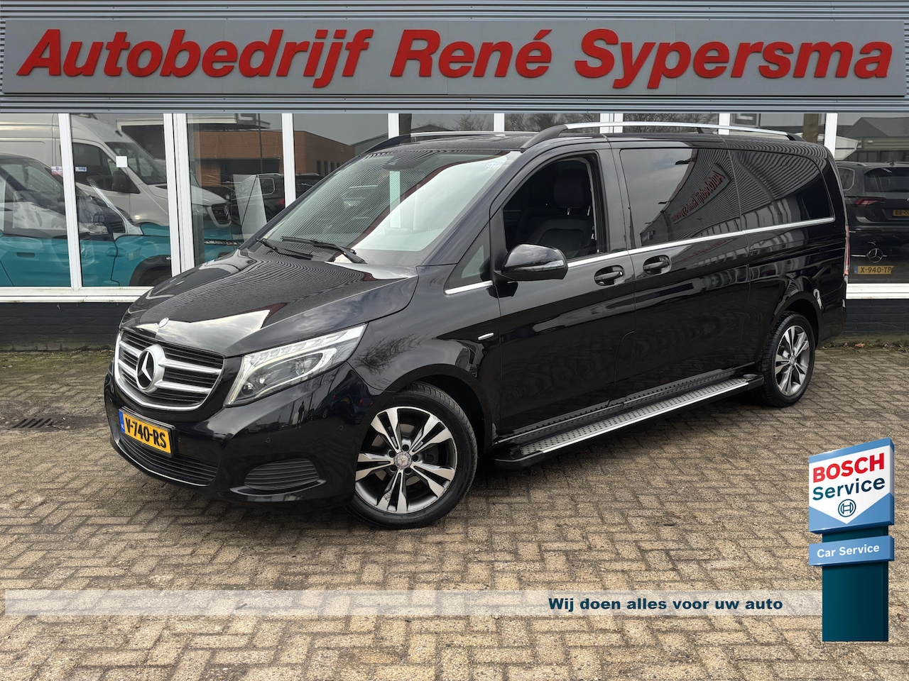 Mercedes-Benz V-klasse - 220d Extra Extra Lang DC Avantgarde | Trekhaak | Parkeercamera | Stoelverwarming | LED - AutoWereld.nl