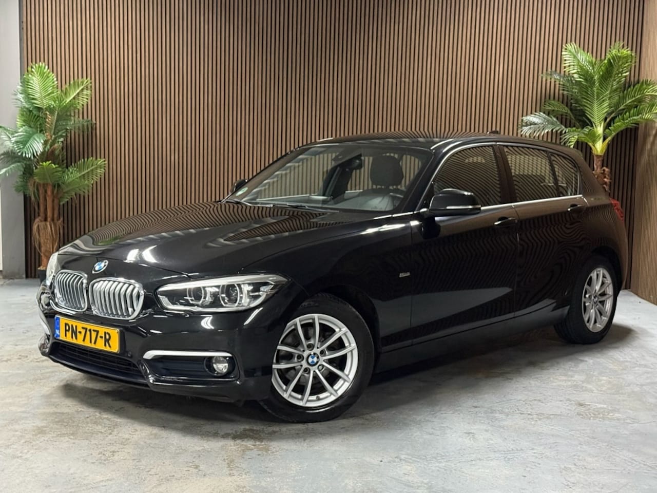 BMW 1-serie - 118i Corp. L. Exec. - AutoWereld.nl