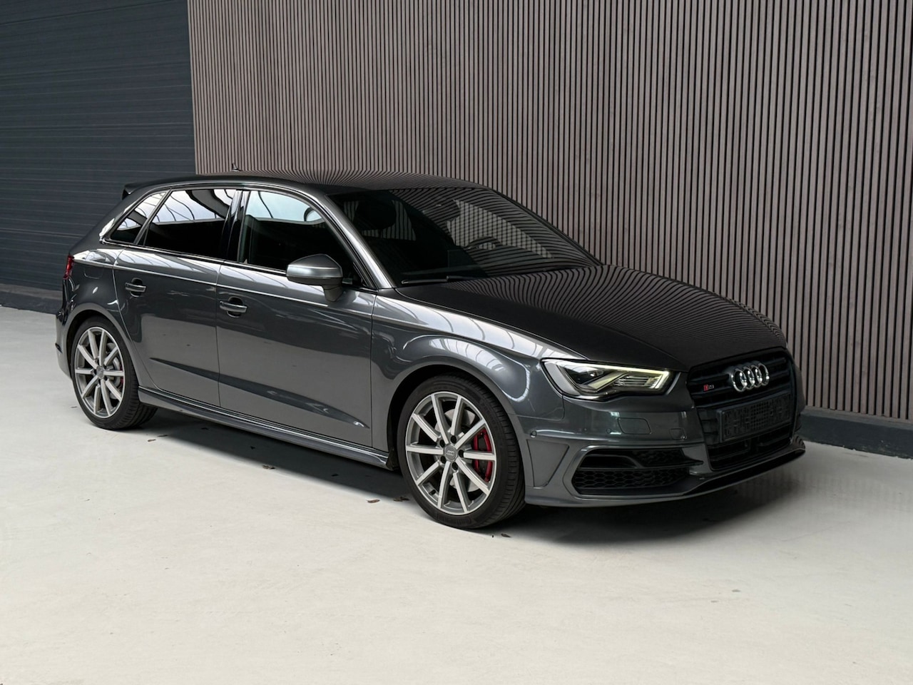 Audi S3 - 2.0 TFSI Sportback S Line Camera | ACC | Drive Select - AutoWereld.nl