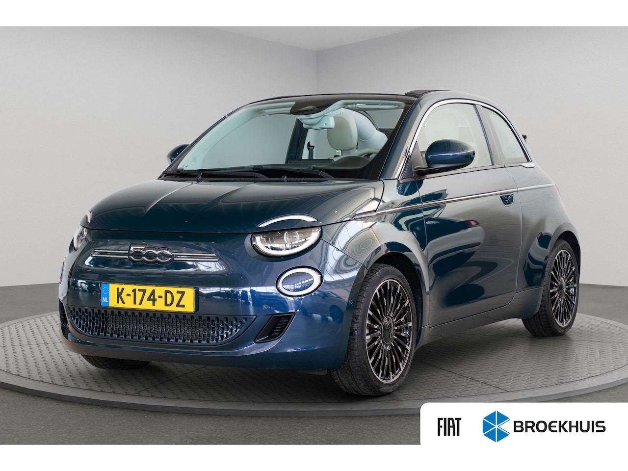 Fiat 500e - La Prima Cabrio 42 kWh | Camera | Stoelverwarming | Navigatie | Parkeersensoren | Keyless - AutoWereld.nl