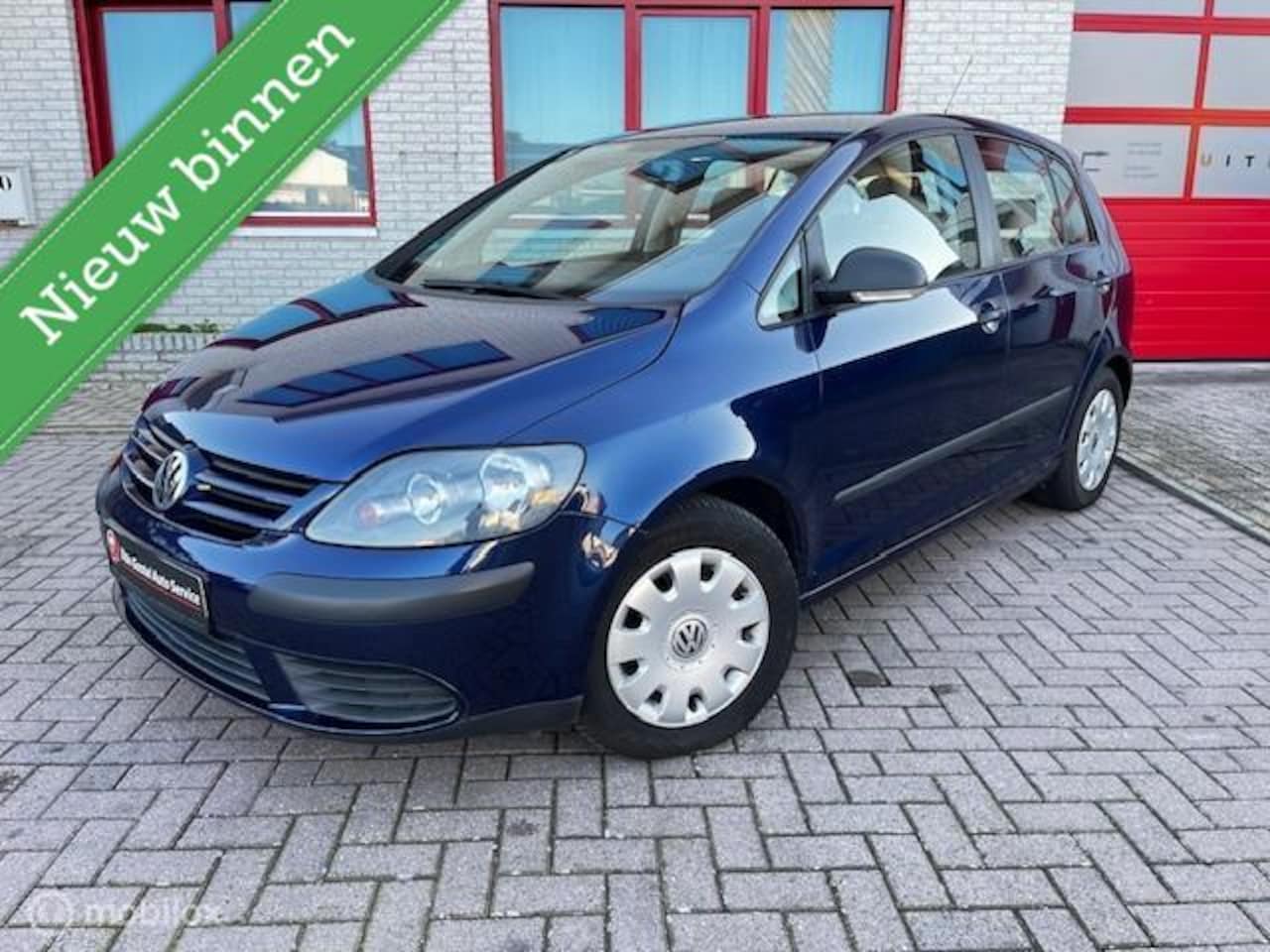 Volkswagen Golf Plus - 1.6 Comfortline AUTOMAAT / AIRCO - AutoWereld.nl