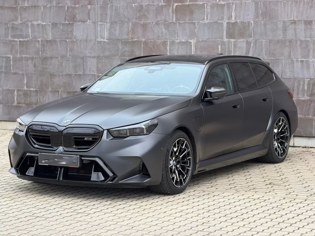 BMW 5-serie Touring - M5 ** FROZEN DEEP GREY, M-REMMEN, PANO, TREKH, MERINO LEDER, 20/21 INCH LMV ** 1e EIG - UN - AutoWereld.nl