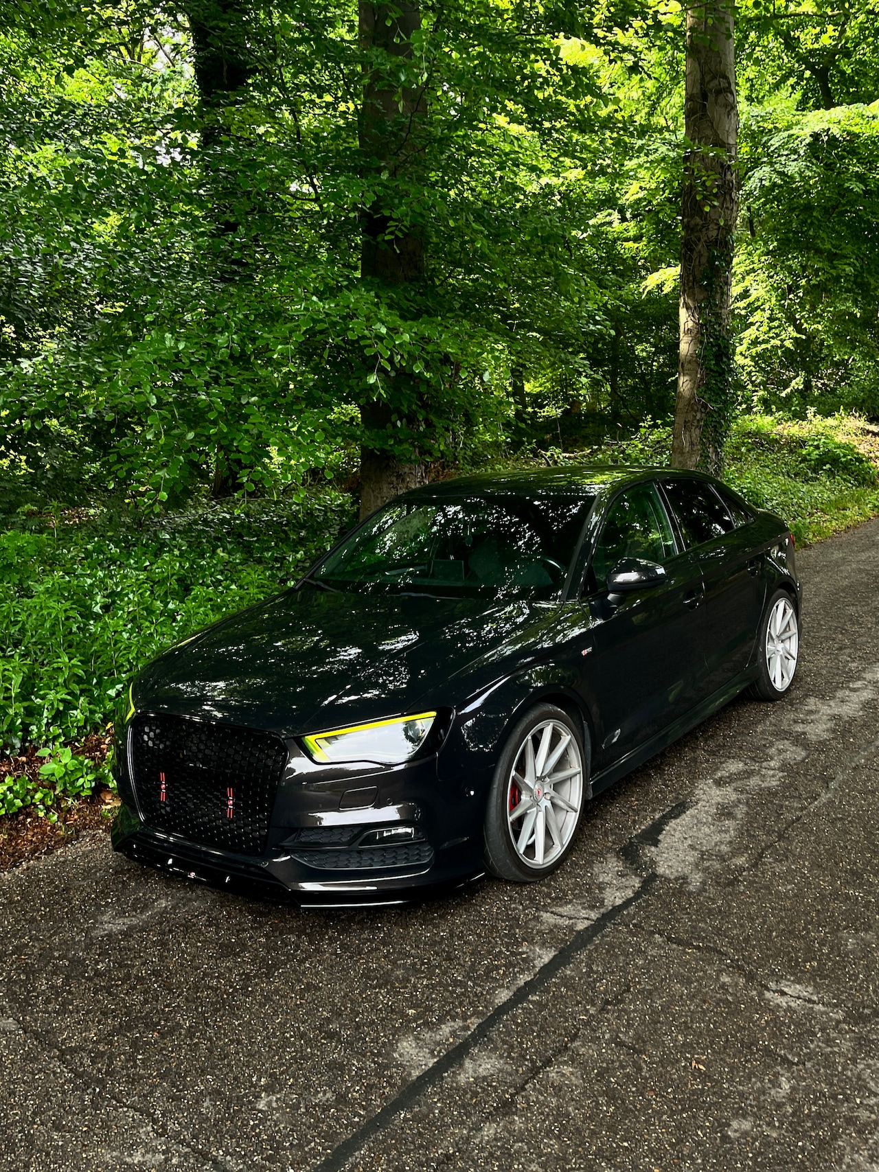 Audi A3 Limousine - 1.4 TFSI CoD Ambition Pro Line S RS3 look - Vossen velgen - 3x S-line - uitlaat - 180 pk! - AutoWereld.nl