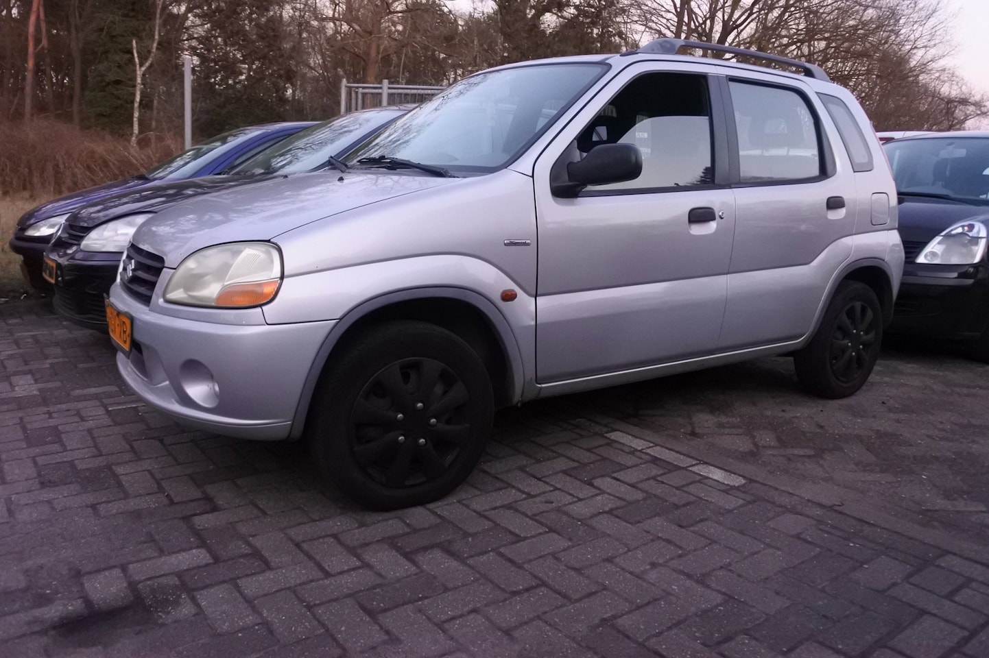 Suzuki Ignis - 1.3 First Edition airco 5 drs nw apk 23-3-2027 div. exstra,s - AutoWereld.nl