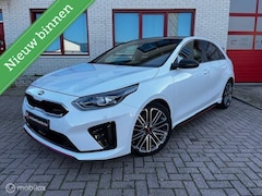 Kia Cee'd - Ceed 1.6 T-GDi GT PANODAK/LEER/NAVI/CAMERA