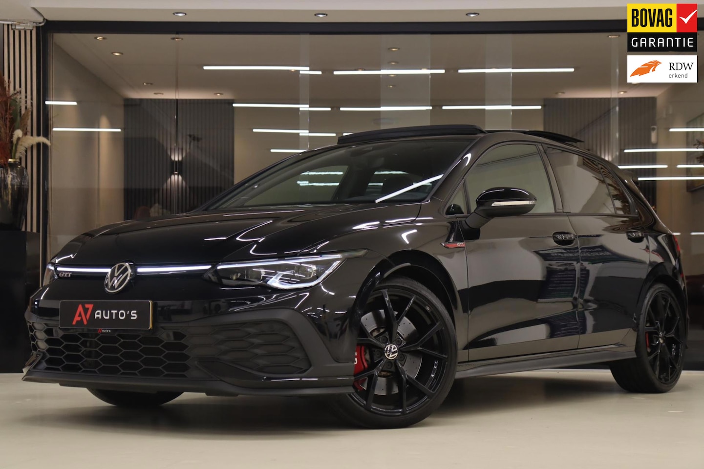 Volkswagen Golf - 2.0 TSI GTI CLUBSPORT BLACKSTYLE /PANO/HK/HUD/CARPLAY/IQ/VOLL - AutoWereld.nl