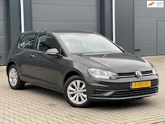 Volkswagen Golf - 1.0 TSI Trendline Bj018 Facelift