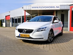 Volvo V40 - 2.0 T2 Nordic+ Leder|1e Eig|Navi|Clima|LMV
