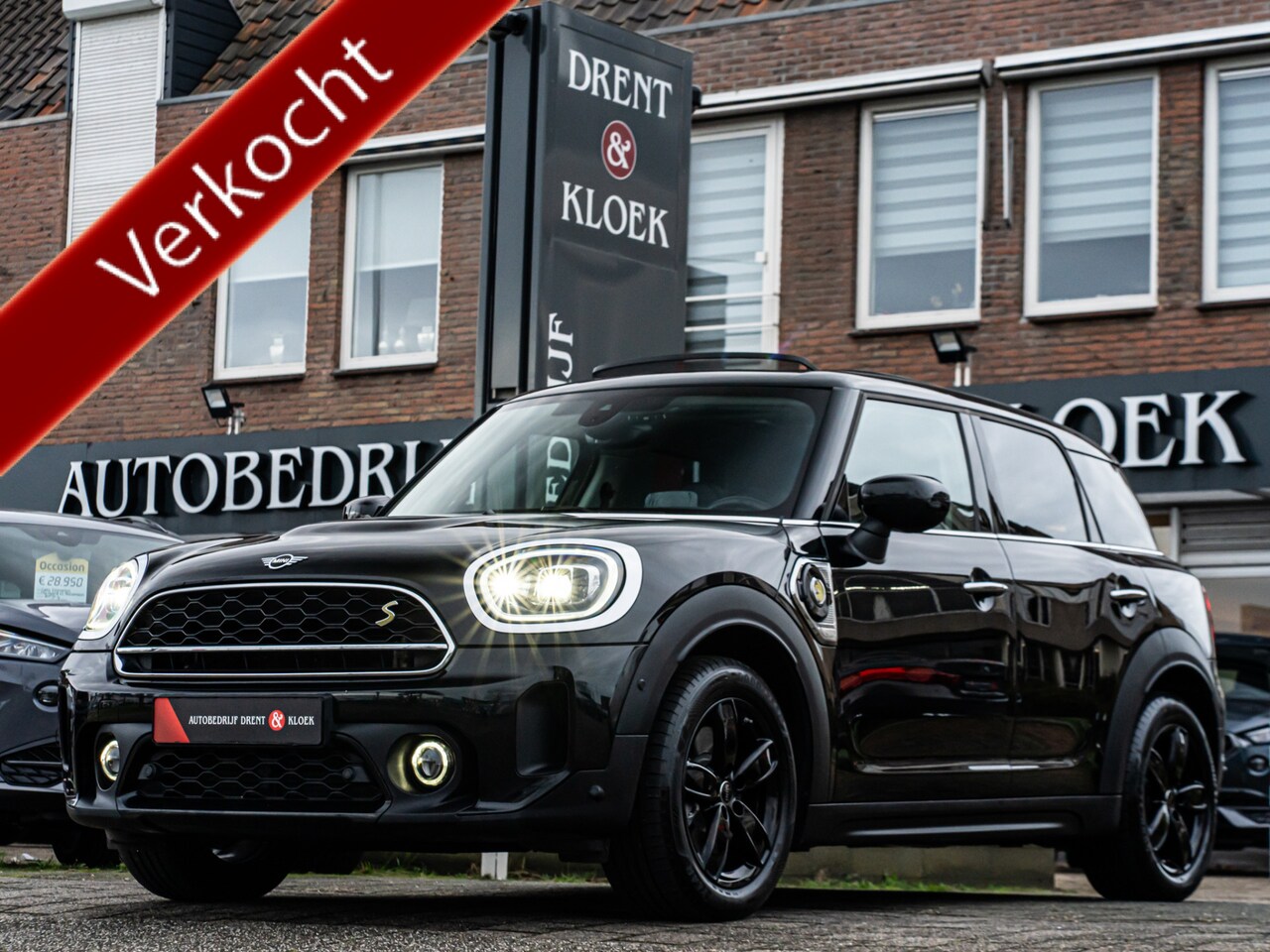MINI Countryman - Mini 2.0 Cooper S E ALL4 Chili PANO HARMAN KARDON CAMERA MEMORY STOEL LED HEAD UP DISPLAY - AutoWereld.nl