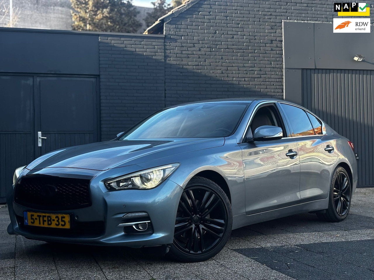 Infiniti Q50 - 2.2d Premium | Bose | Camera | Stoelverwarming - AutoWereld.nl
