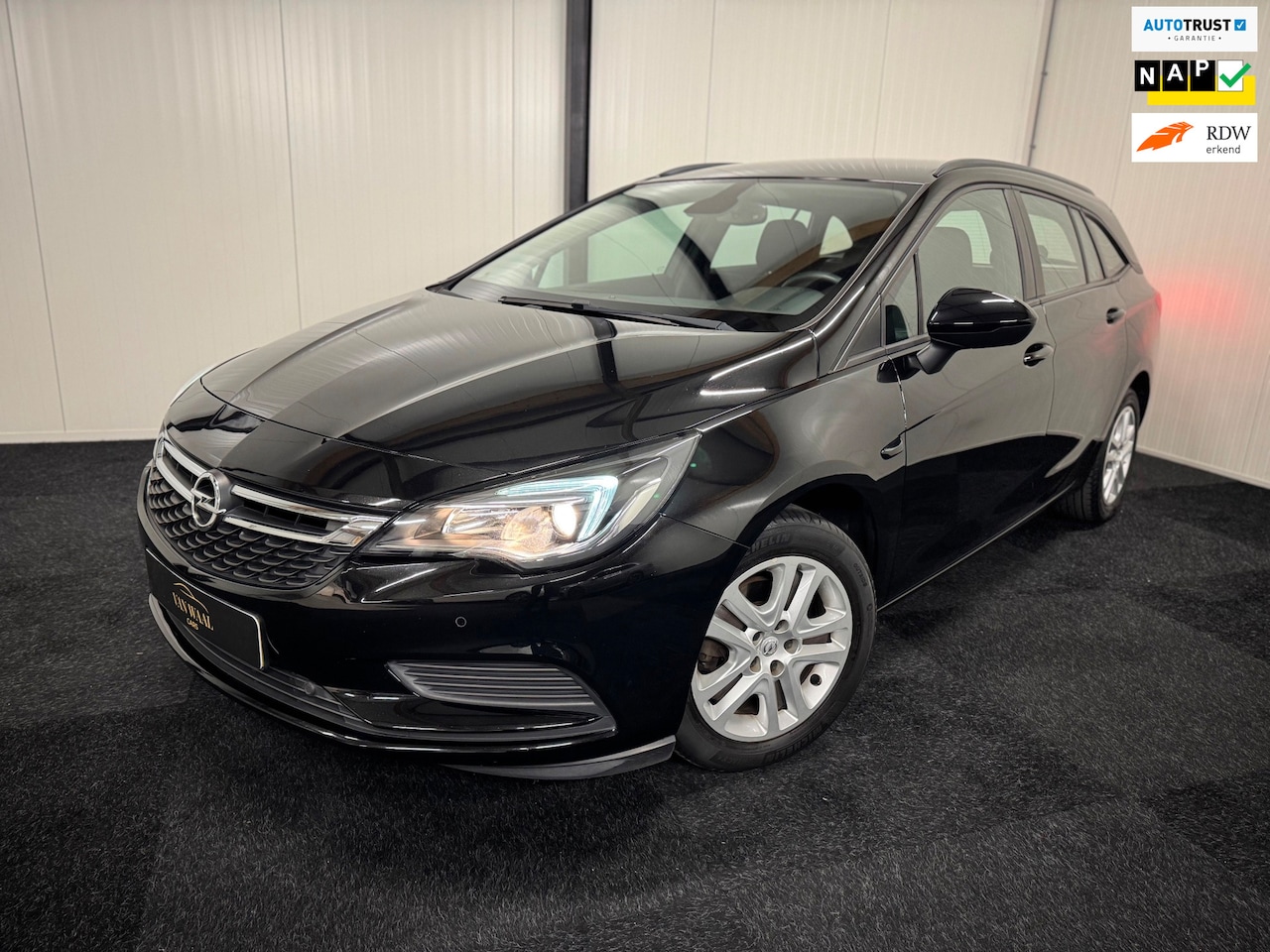 Opel Astra Sports Tourer - 1.0 Edition 2017 105PK CARPLAY/CAMERA/CRUISE/PDC/NAVI/NAP - AutoWereld.nl