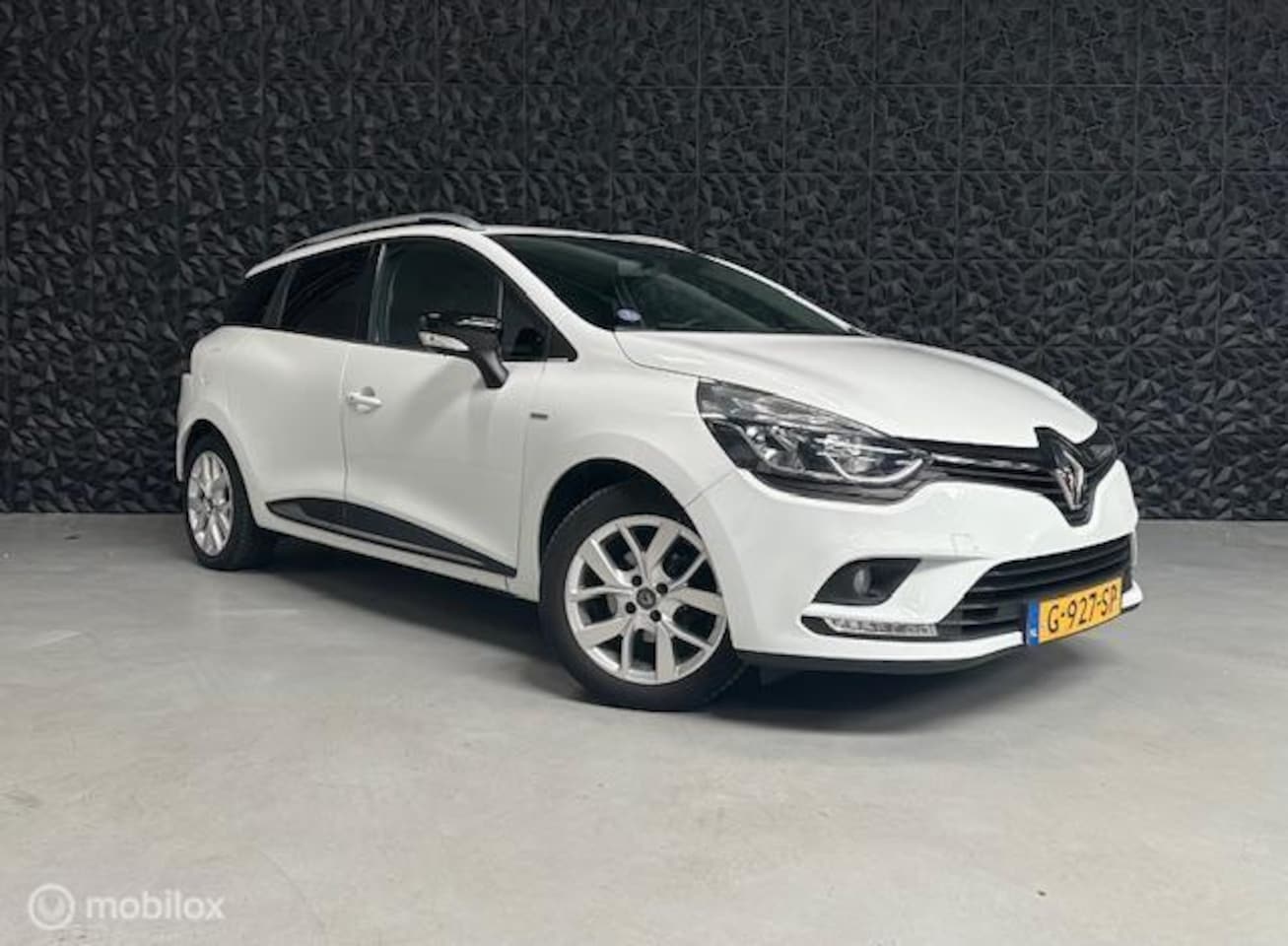 Renault Clio Estate - 0.9 TCe Limited | Cruise | Elektr. ramen - AutoWereld.nl