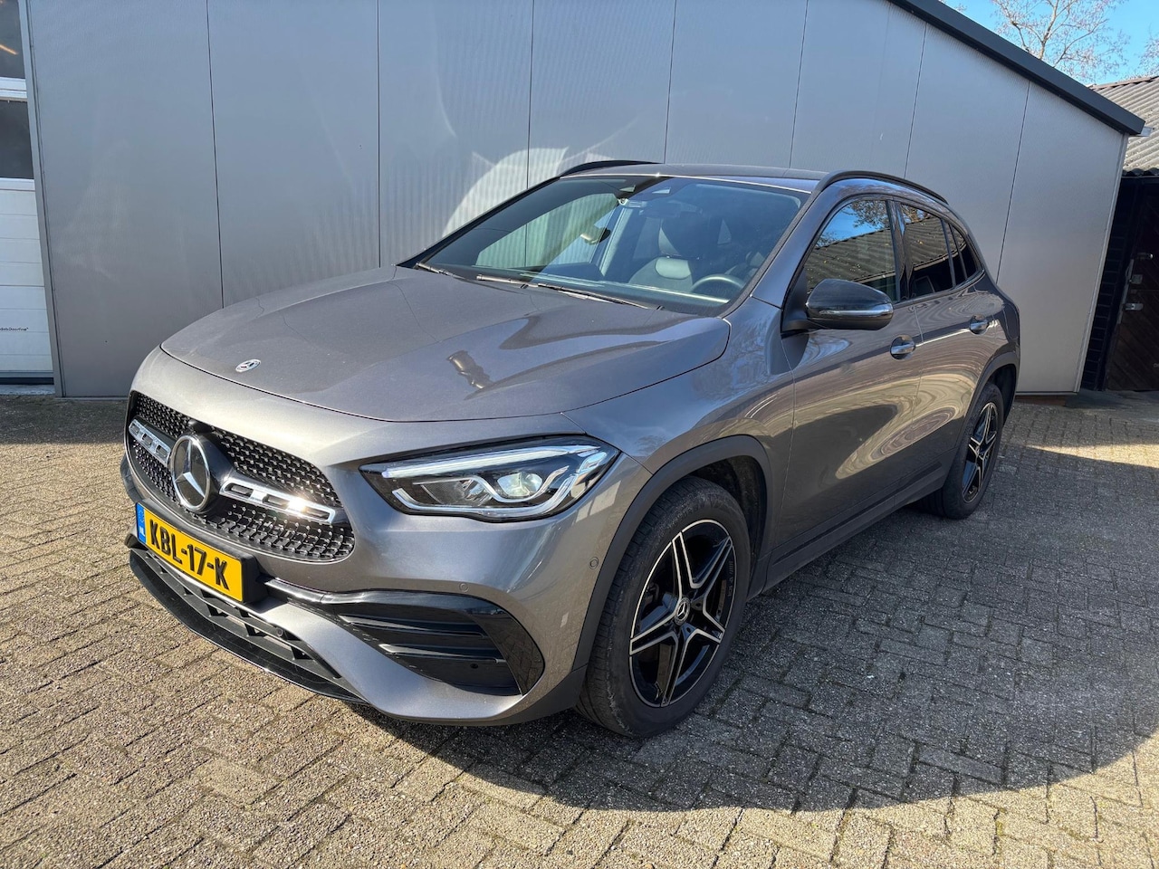 Mercedes-Benz GLA-Klasse - 250 e Business Solution AMG Limited | Sfeerverlichting | Camera | Night pakket | Led - AutoWereld.nl