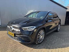 Mercedes-Benz GLA-Klasse - 180 AMG Line | Led | Sfeerverlichting | Camera | Stoelverwarming