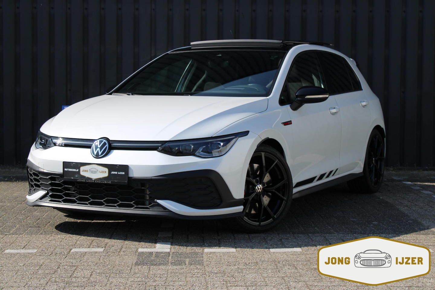 Volkswagen Golf - 2.0 TSI GTI CLUBSPORT PANO HARMAN KAR HUD - AutoWereld.nl
