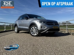 Volkswagen T-Roc - 1.5 TSI DSG 150pk Acc Camera CarPlay IQ_Light Navi
