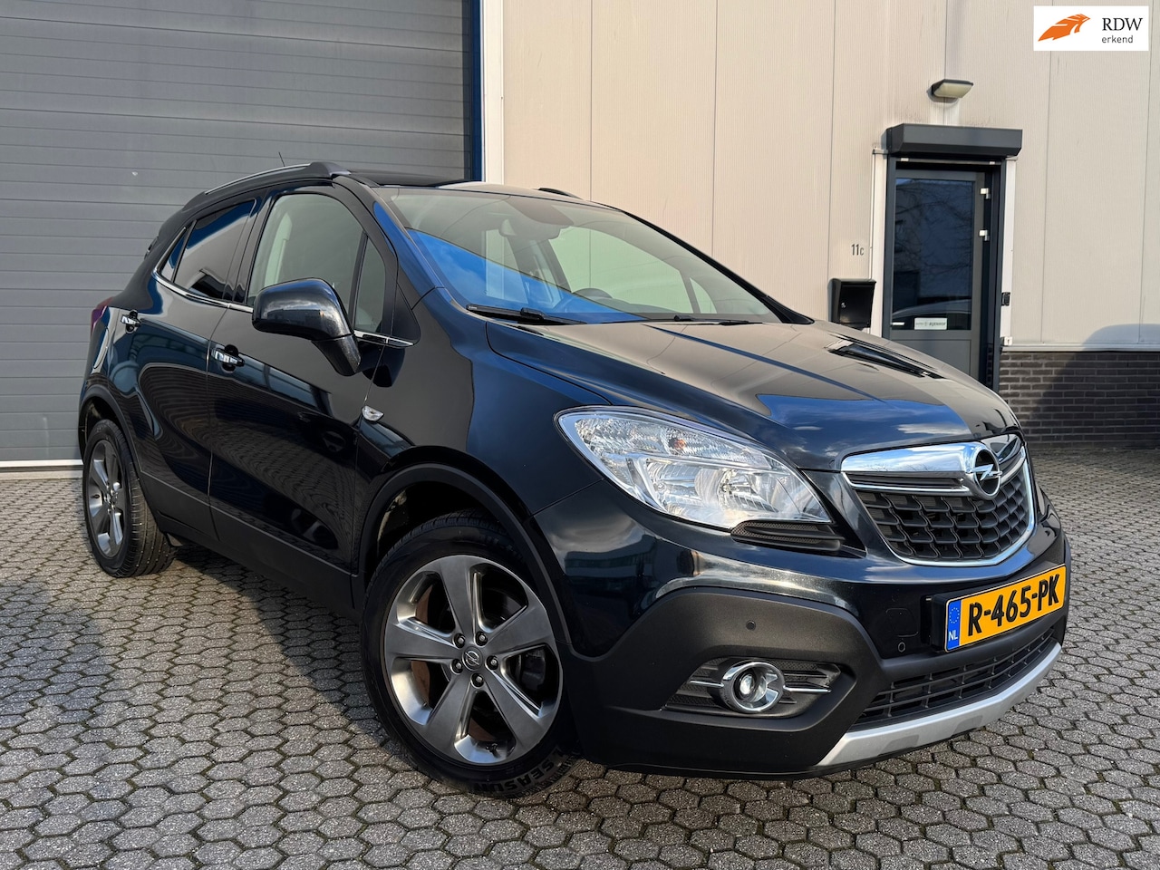 Opel Mokka - 1.4 T Cosmo | Automaat | Schuifdak | AGR stoelen | Leer | Navi | ECC | Camera | Parkeersen - AutoWereld.nl