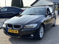 BMW 3-serie Touring - 318i Executive Zwart 2012 Harman Kardon
