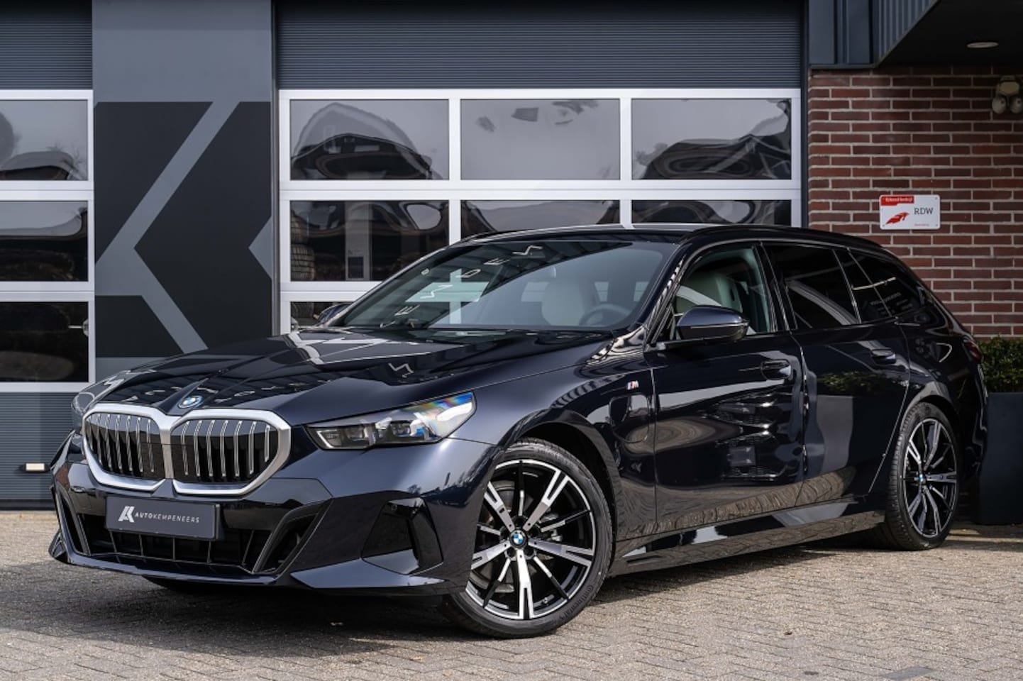 BMW 5-serie Touring - 530e xDrive M Sport | Comfort Seats | Memory | Harman/Kardon | Driving Ass. Plus | Trekhaa - AutoWereld.nl