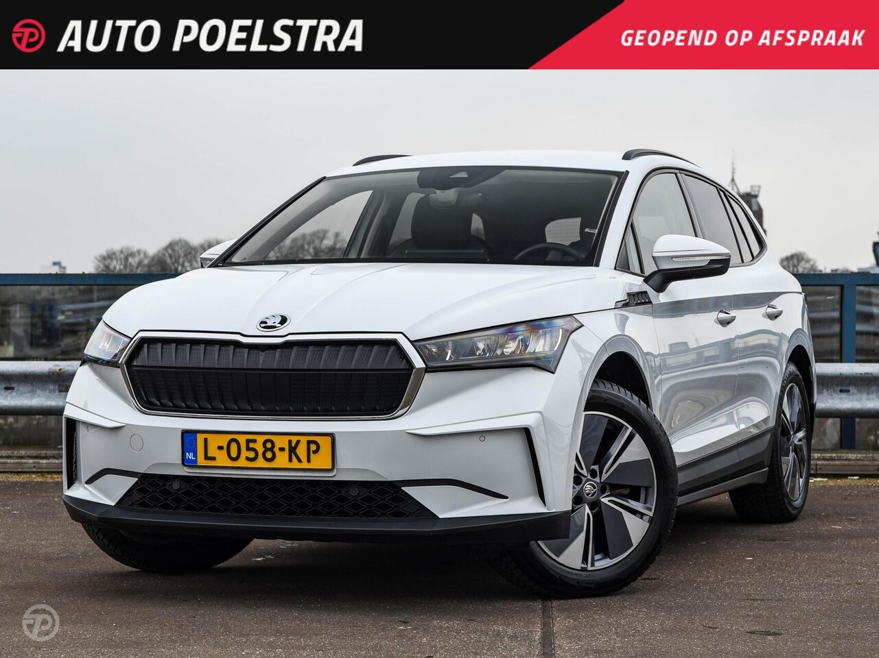 Skoda Enyaq iV - 60 | SOH 93% | Navigatie | Camera | Stoelverwarming | DAB | Apple Carplay Android Auto | C - AutoWereld.nl