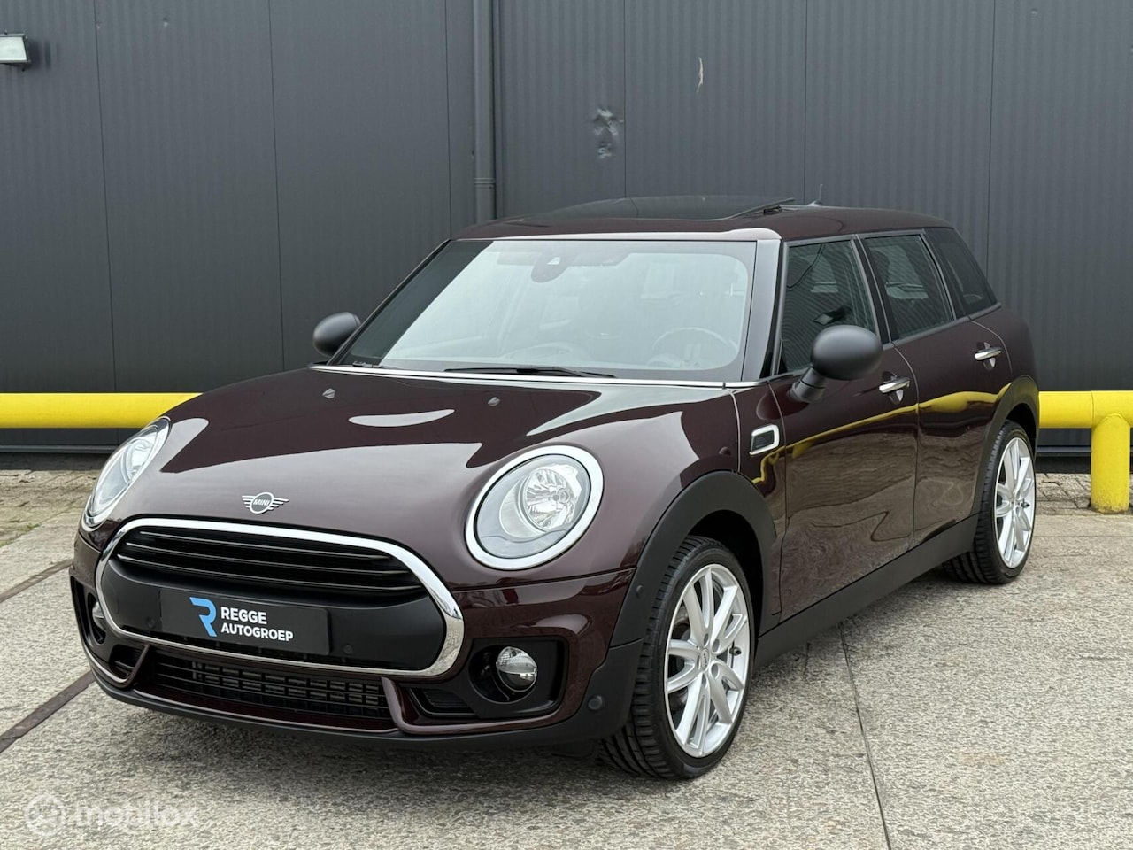 MINI Clubman - 1.5 One JCW Sportstoelen Pano |Cruise |Automaat - AutoWereld.nl
