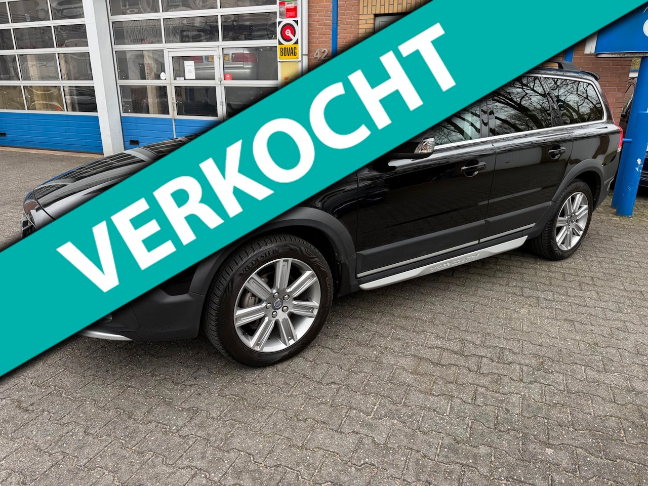 Volvo XC70 - 2.4 D5 220pk AWD|GERESERVEERD!|Trekhaak|Schadevrij|XC-Pakket|Erg mooie auto! - AutoWereld.nl
