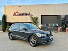 Volkswagen Tiguan - 1.5 TSI Life
