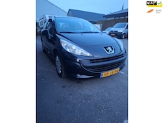 Peugeot 207 - 1.4-16V X-line