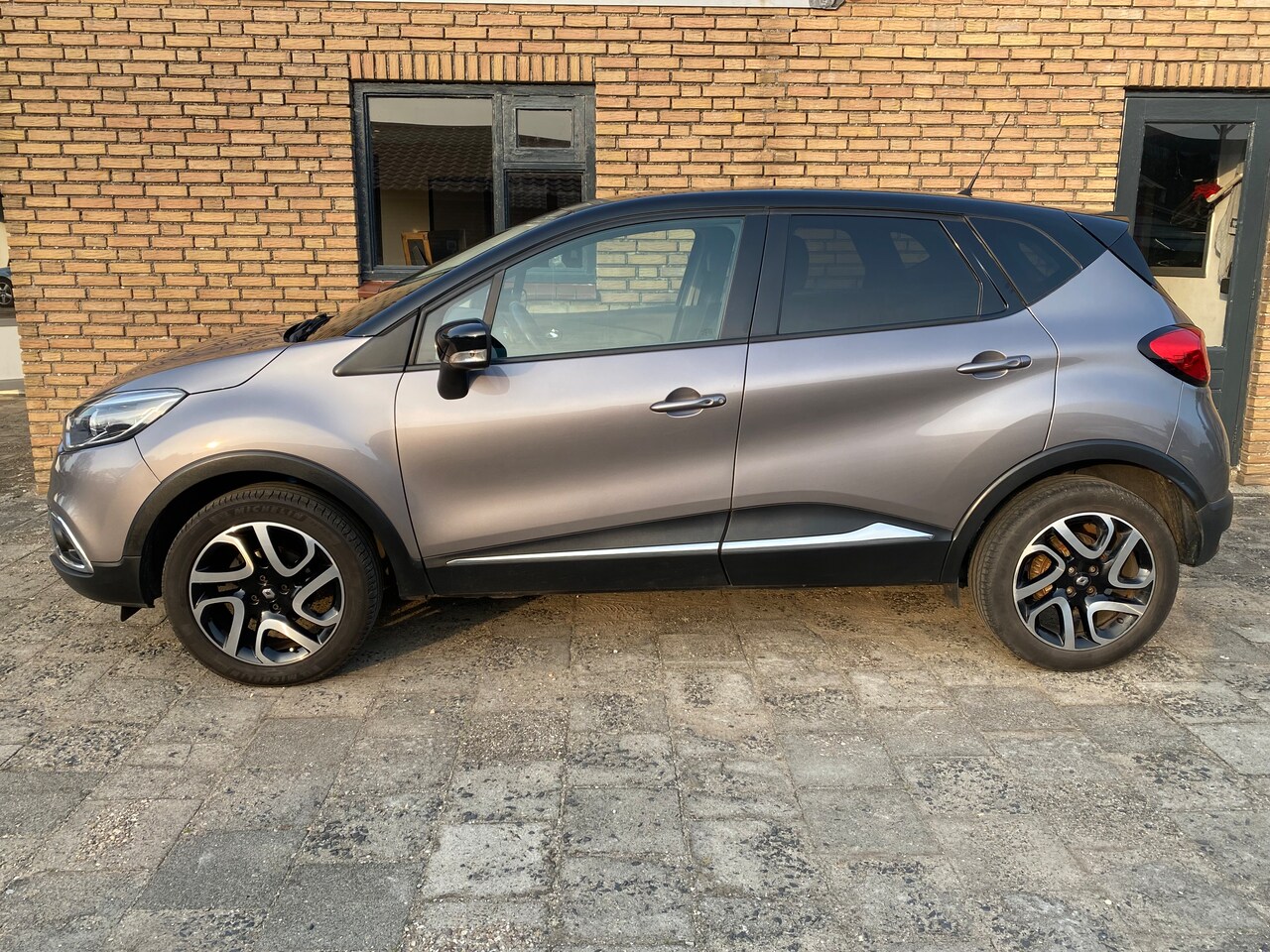 Renault Captur - 0.9 TCe Dynamique NAVI-CAMERA-CLIMATE-LMV