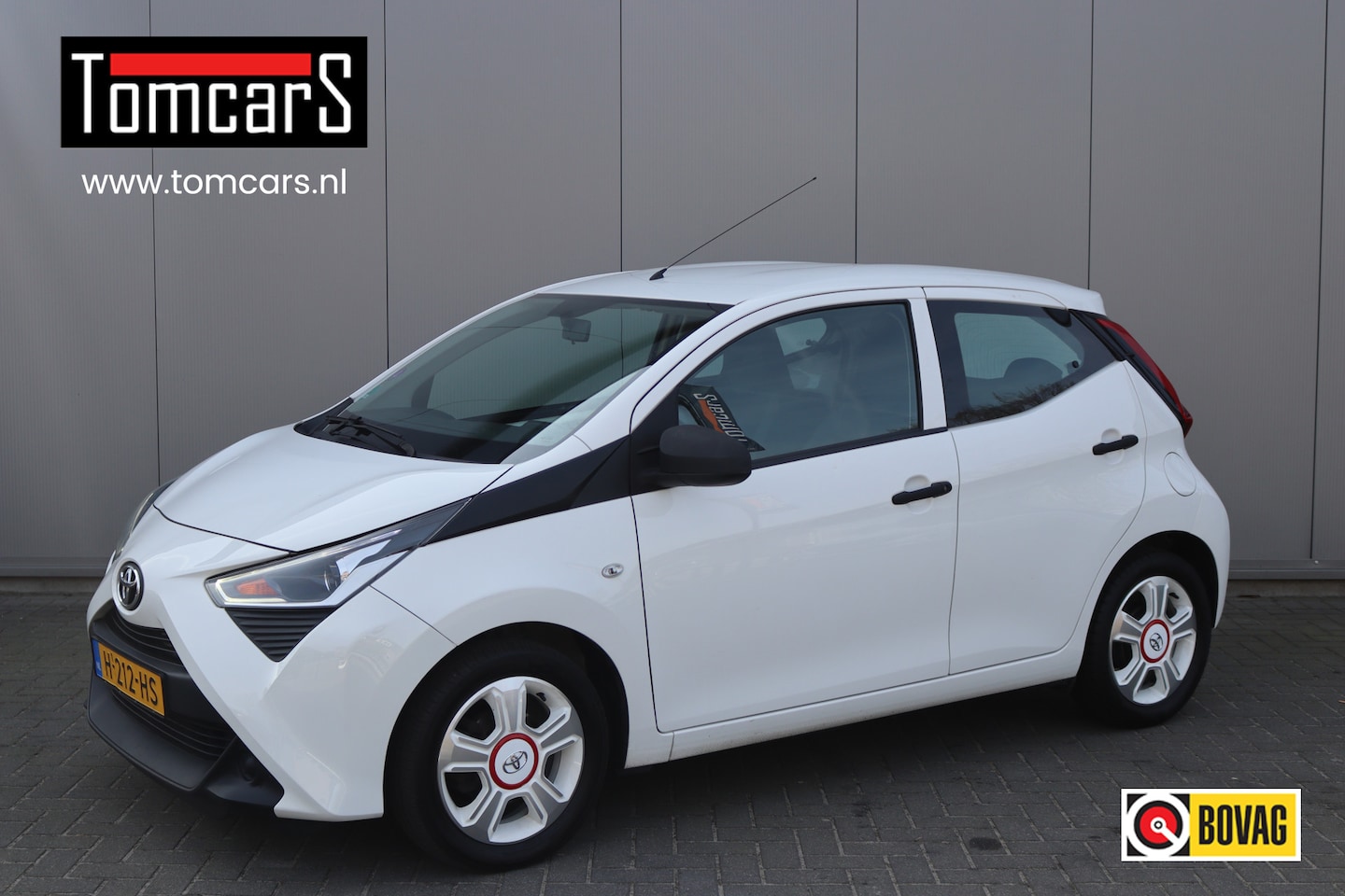 Toyota Aygo - 1.0 VVT-i x-fun Airco/Elektrisch-pakket/Bluetooth - AutoWereld.nl
