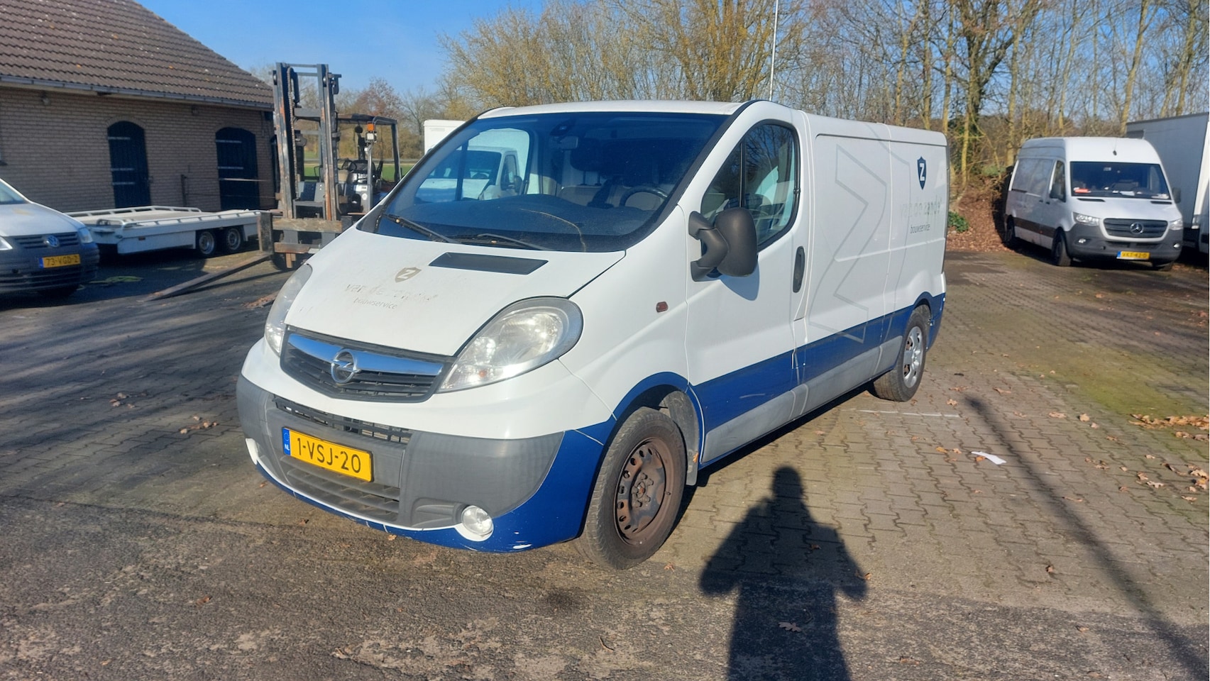 Opel Vivaro - 2.5 CDTI L2H1 MARGE AIRCO/NAVI BJ 2011 - AutoWereld.nl