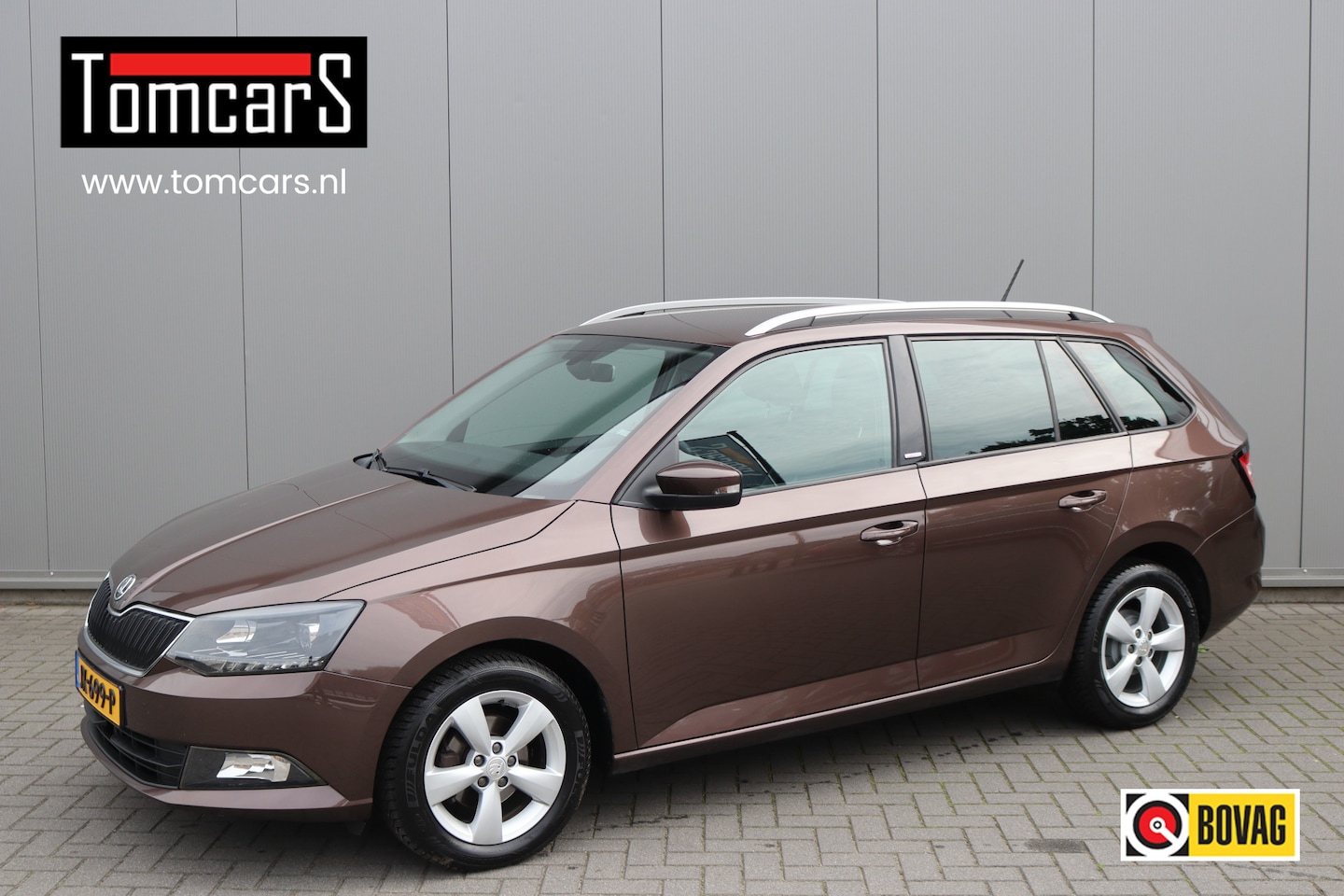 Skoda Fabia Combi - 1.2 TSI 90PK JOY Trekhaak/Bluetooth/Stoelverwarming/Parkeerhulp/ - AutoWereld.nl