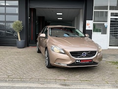 Volvo V40 - 1.6 T3 Momentum