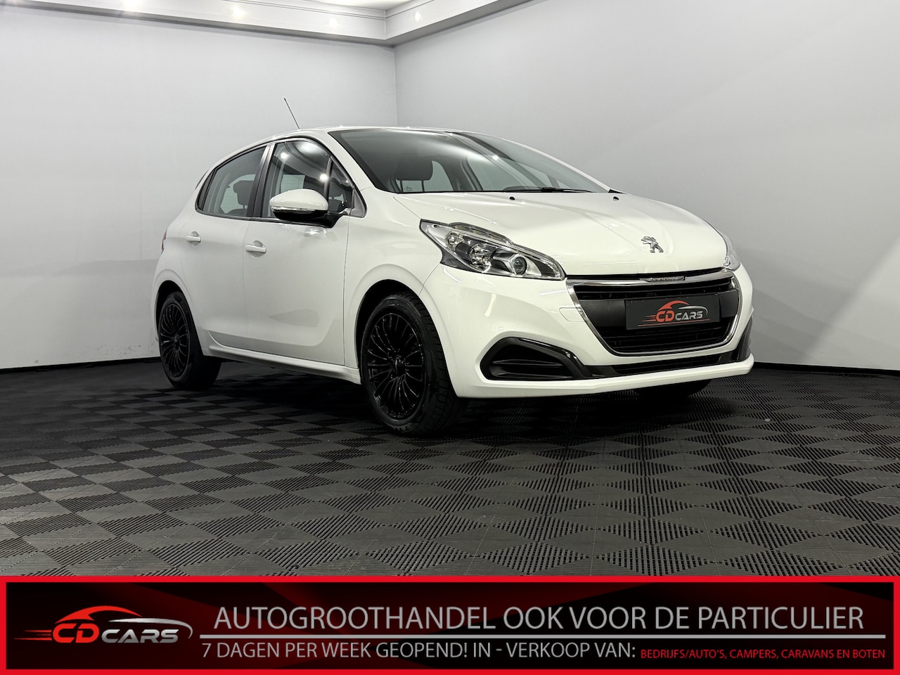 Peugeot 208 - 1.2 PureTech Active Airco, Navi, Cruise control, Sportief velgen, Mistlamp, Radio - AutoWereld.nl