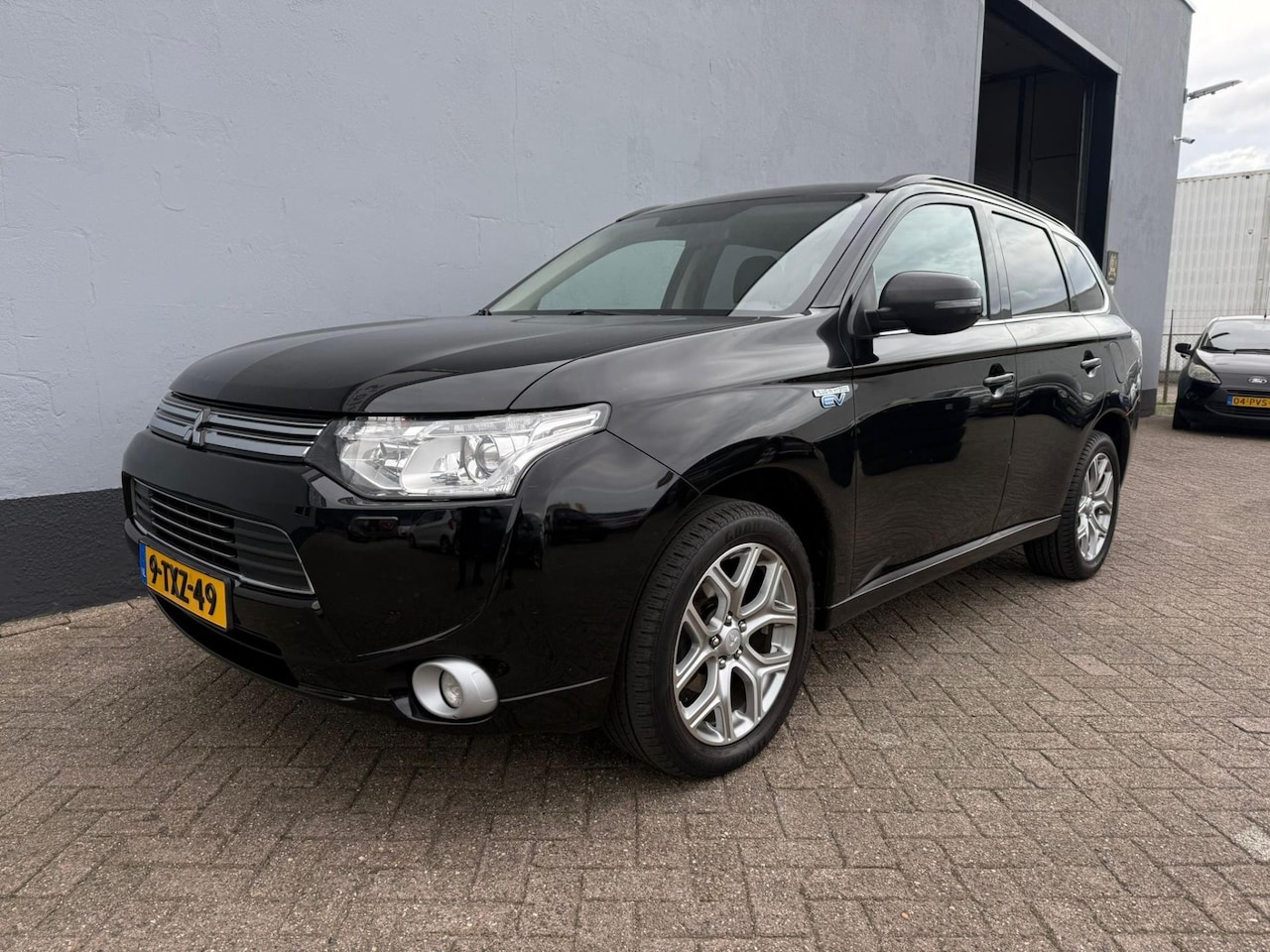 Mitsubishi Outlander - 2.0 PHEV Executive Edition 2.0 PHEV Executive Edition - AutoWereld.nl
