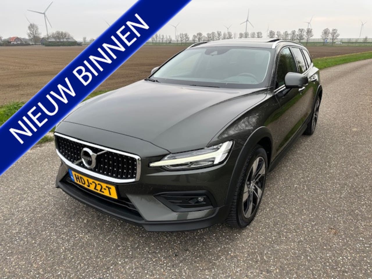 Volvo V60 Cross Country - 2.0 D4 AWD Intro Edition Full Options - AutoWereld.nl