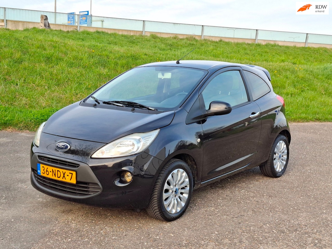 Ford Ka - 1.2 Titanium X 1.2 Titanium X Airco - AutoWereld.nl