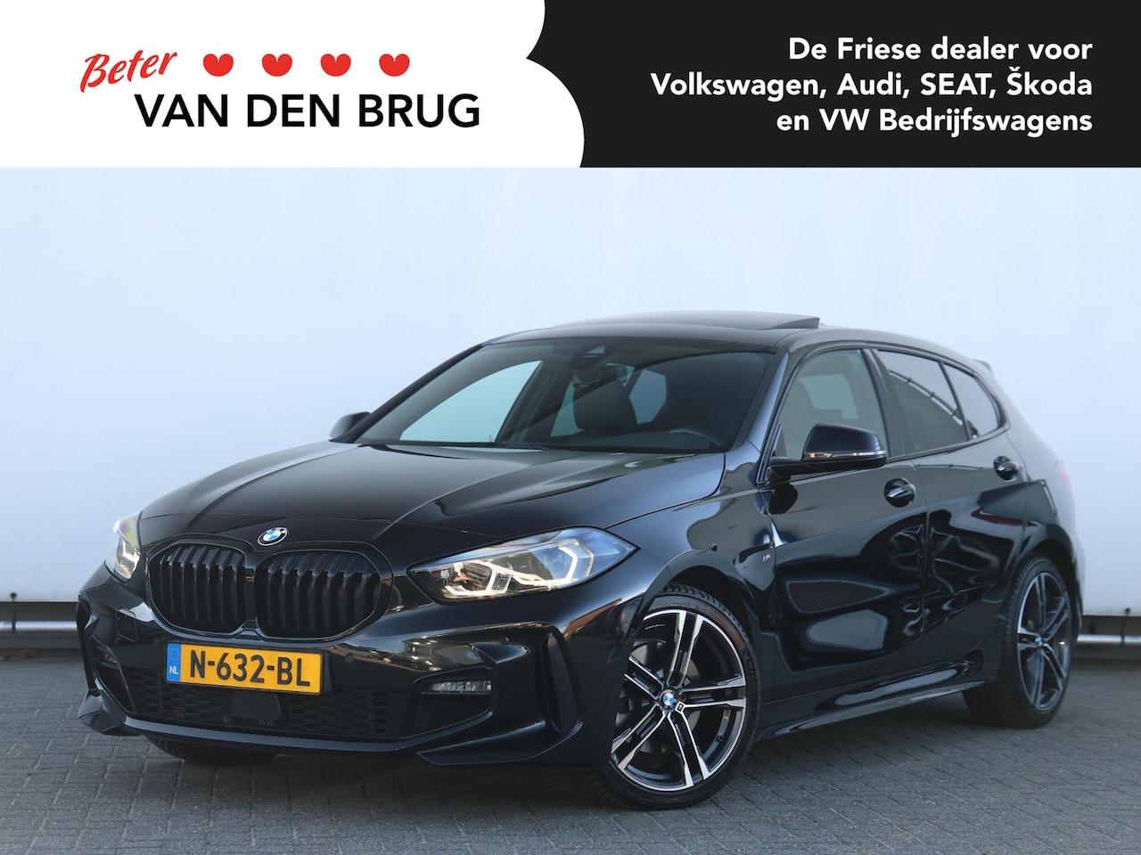 BMW 1-serie - 118i Business Edition Plus M-pakket | Pano | LED | 18" Velg | Stoelverwarming | Camera | A - AutoWereld.nl