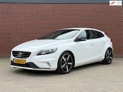 Volvo V40 - 1.5 T3 Ocean Race / R-Design / Airco / Cruise control / Afneembare trekhaak