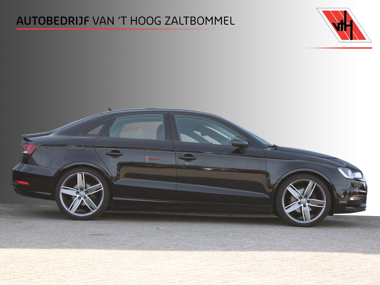 Audi A3 Limousine - 1.4 TFSI CoD Ambition Pro Line PANORAMADAK B&O NAVI CAMERA 19'' NL AUTO - AutoWereld.nl