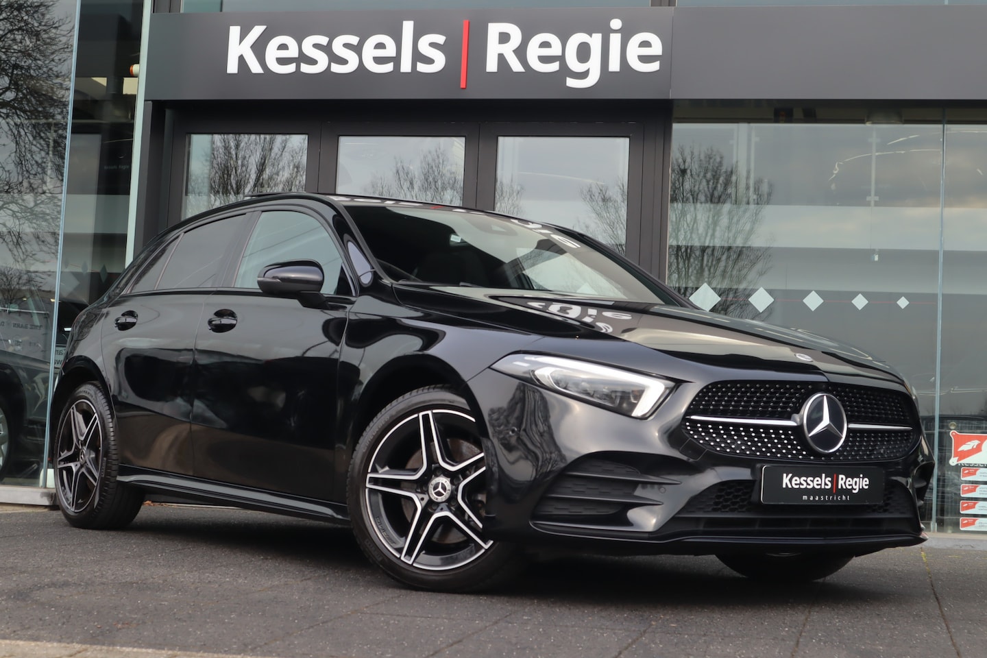 Mercedes-Benz A-klasse - 250 e AMG Night Pano Memory Ambient 360 El.Haak Multibeam Bliss - AutoWereld.nl