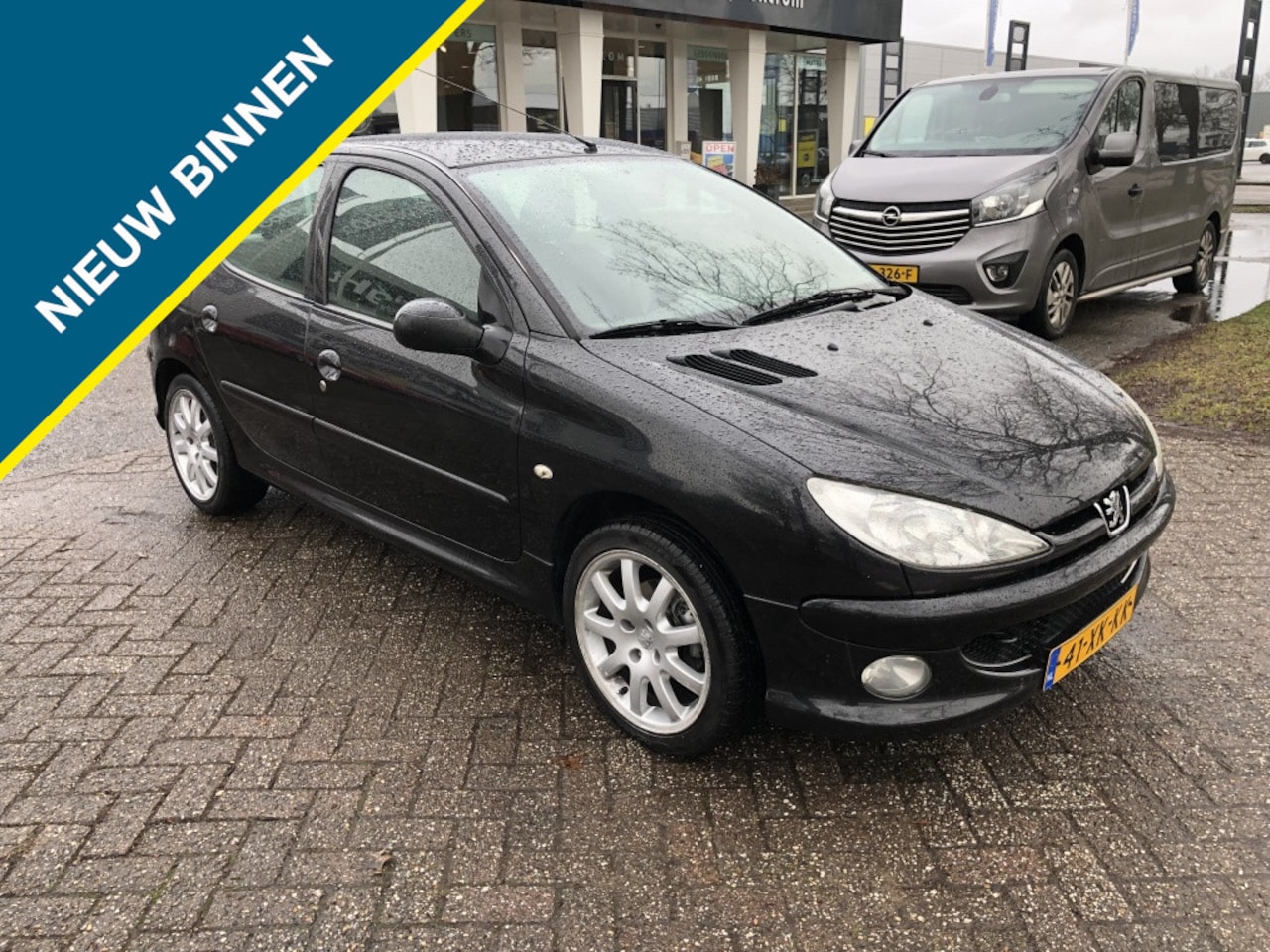 PEUGEOT 206