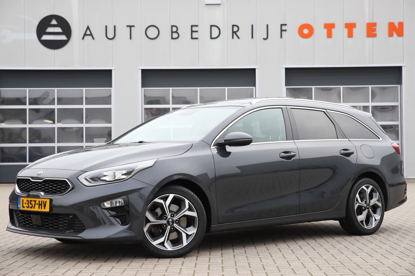 Kia Cee'd Sportswagon - Ceed 1.0 T-GDi ExecutiveLine | Schuifdak | Automaat | JBL | Stuur/stoel verwarming | Stoel - AutoWereld.nl