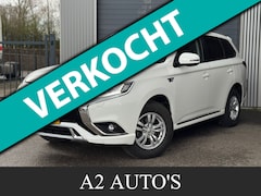 Mitsubishi Outlander - 2.4 PHEV Pure Automaat|Navi|Camera