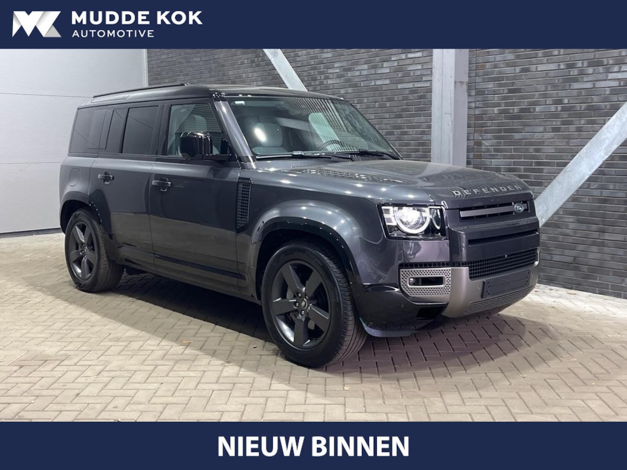 Land Rover Defender 110 - P300e X-Dynamic SE | Panoramadak | ClearSight | Head-Up | Trekhaak | ACC | 360° Camera - AutoWereld.nl