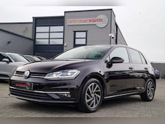 Volkswagen Golf - 1.5 TSI Highline | Xenon / LED | Automaat | Facelift | Stoelverwarming | Climatronic | PDC