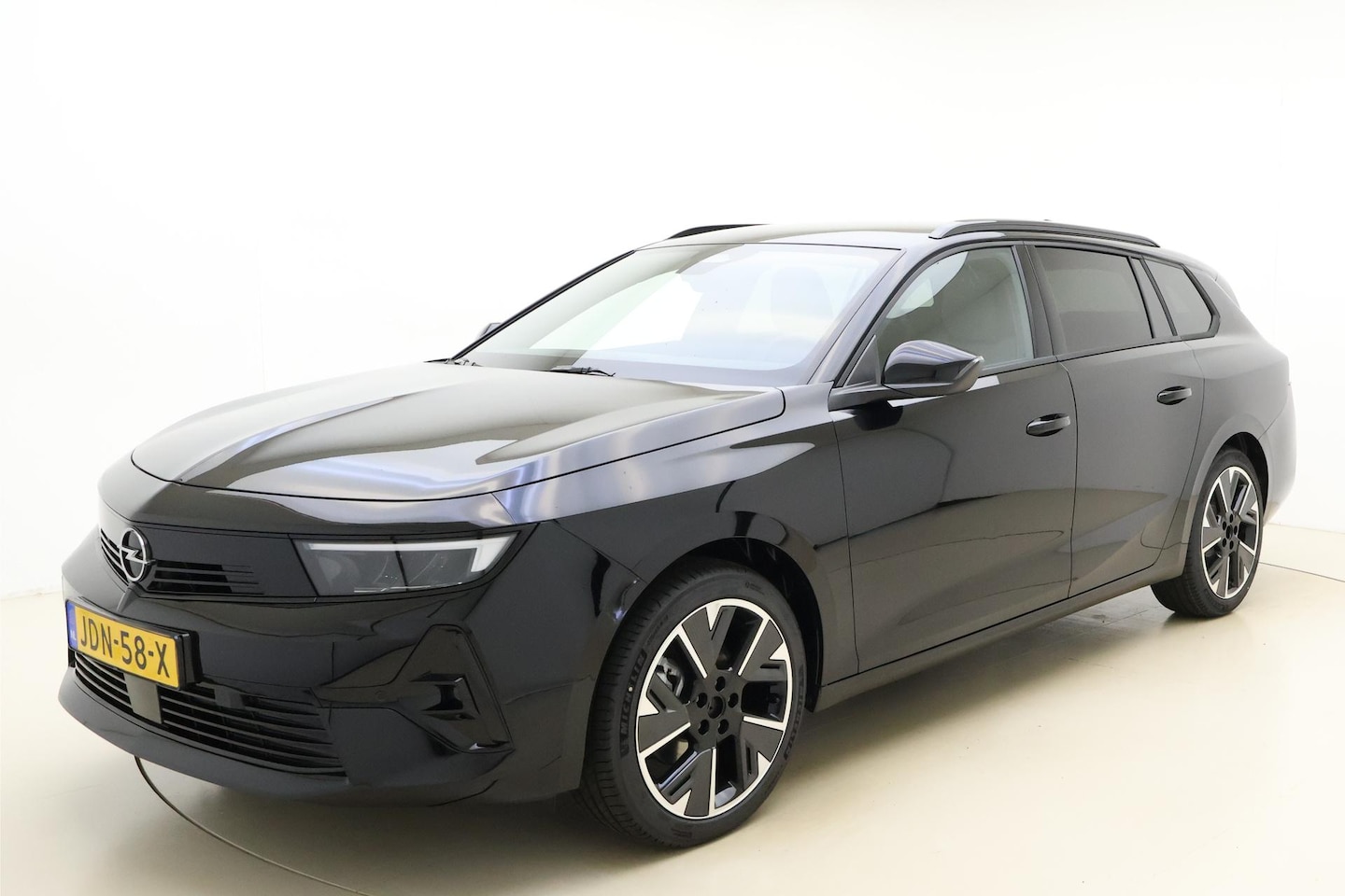 Opel Astra Electric - 54 kWh Business Edition | DEMO | Navigatie | Adapt. Cruise control | Camera | Climate cont - AutoWereld.nl