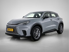 Lexus LBX - 2WD | Parkeersensoren | Blind Spot Monitor | Apple CarPlay / Android Auto |